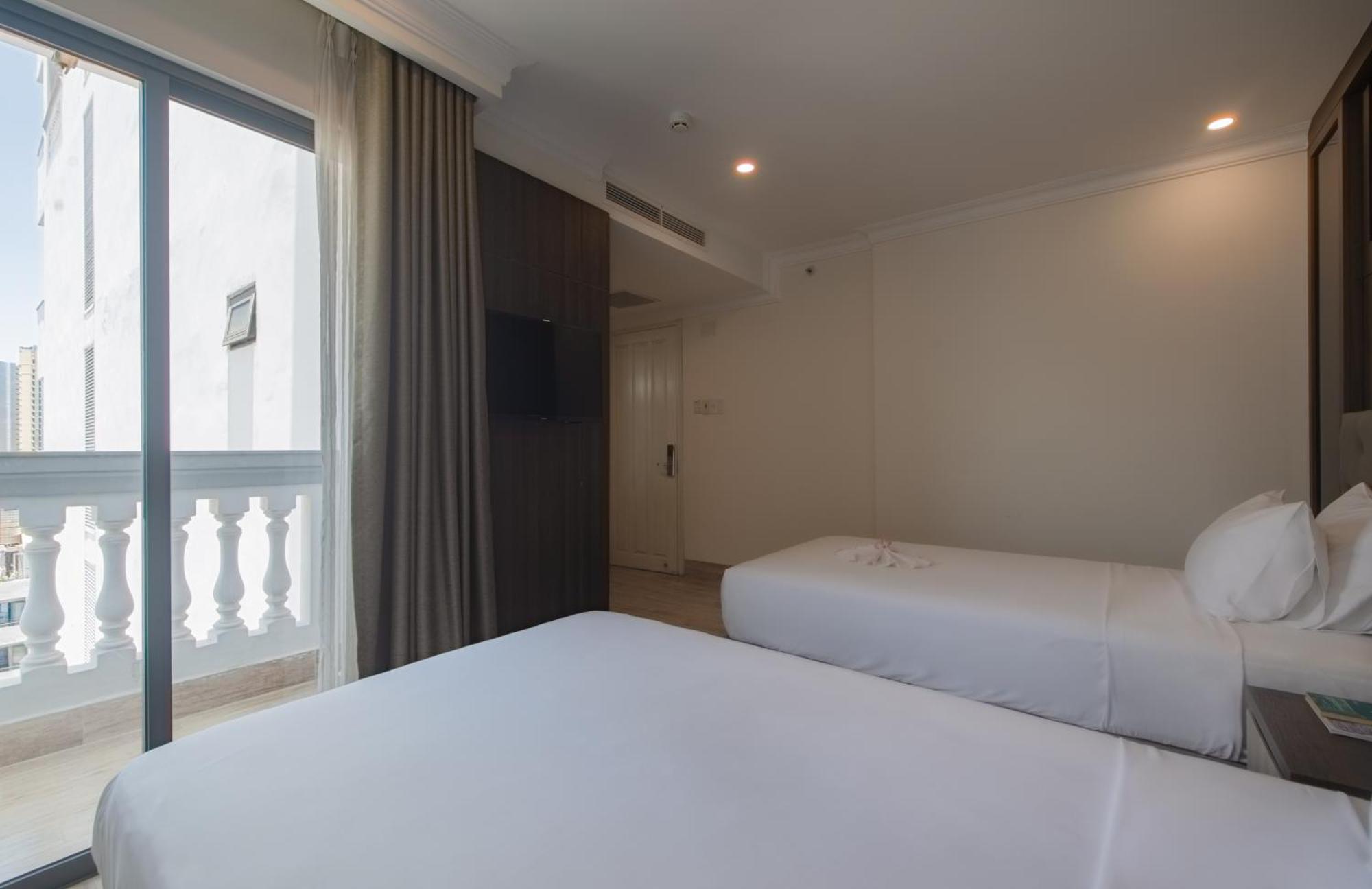 เซเว่น ซี โฮเต็ล แอนด์ อพาร์ตเมนต์ Hotel ญาจาง ภายนอก รูปภาพ